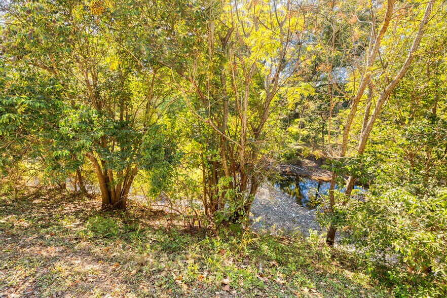 More Photos Of 322 S Main St, Boerne General Retail For Sale