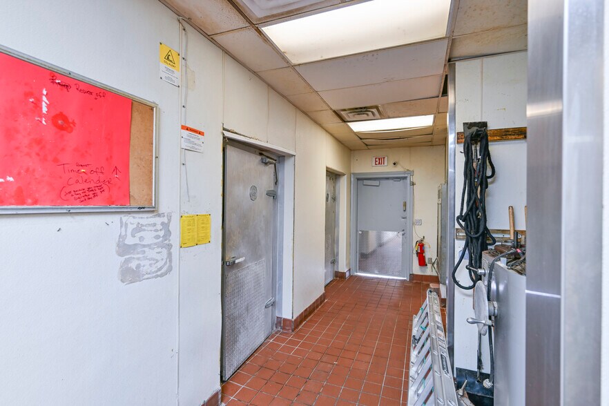 More Photos Of 2508 W 7th Ave, Corsicana Restaurant For Lease