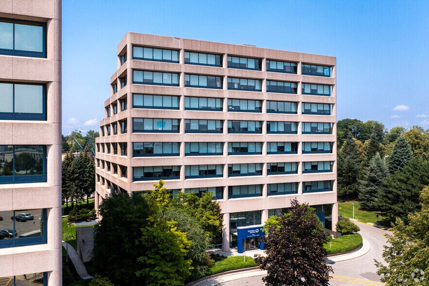 Primary Photo Of 895 Don Mills Rd, Toronto Office For Lease