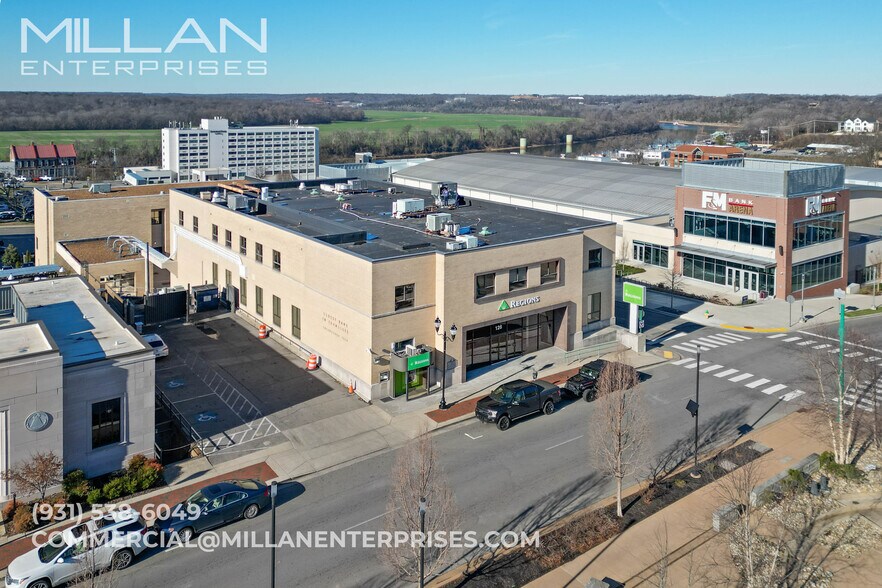 More Photos Of 110 Main St, Clarksville Light Distribution For Lease