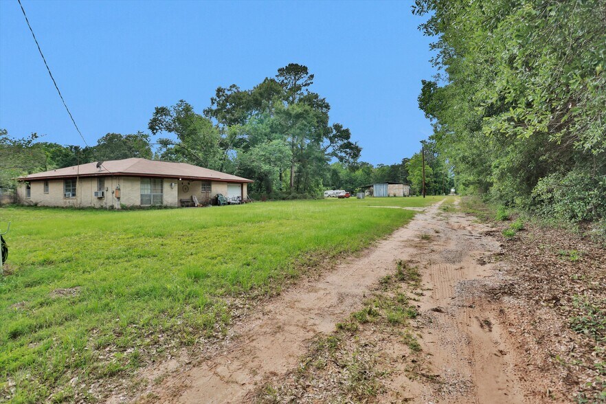 More Photos Of 15635 Highway 105 E, Conroe Land For Sale