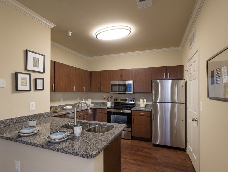 More Photos Of Mooreview Pky @ Loudoun County Pky, Ashburn Unknown For Lease