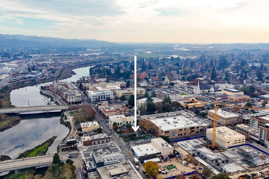 More Photos Of 1005 1st St, Napa Land For Lease