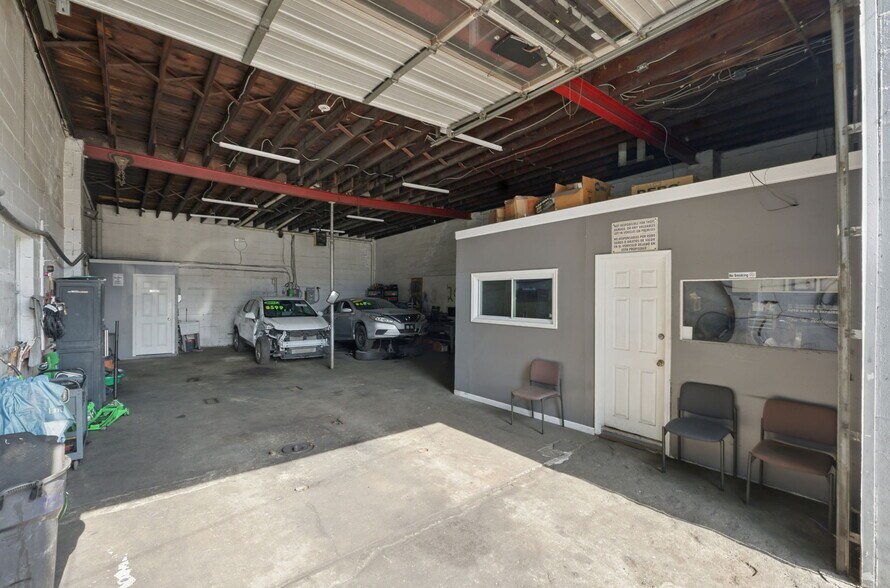 More Photos Of 303 S Eaton St, Baltimore General Retail For Sale