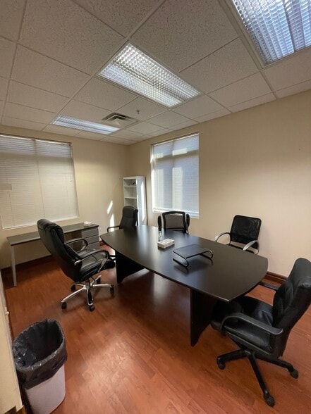 More Photos Of 3075 Governors Place Blvd, Dayton Medical For Sale