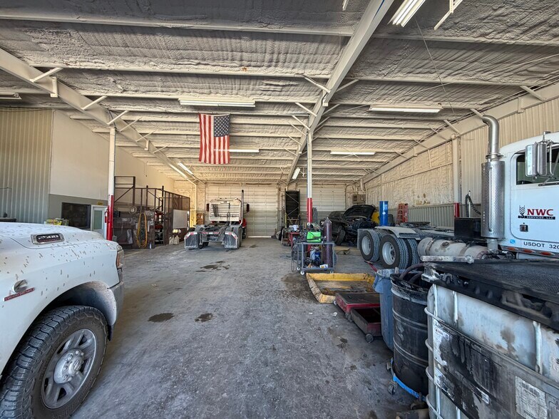 More Photos Of 2135 W Interstate 20, Odessa Manufacturing For Lease