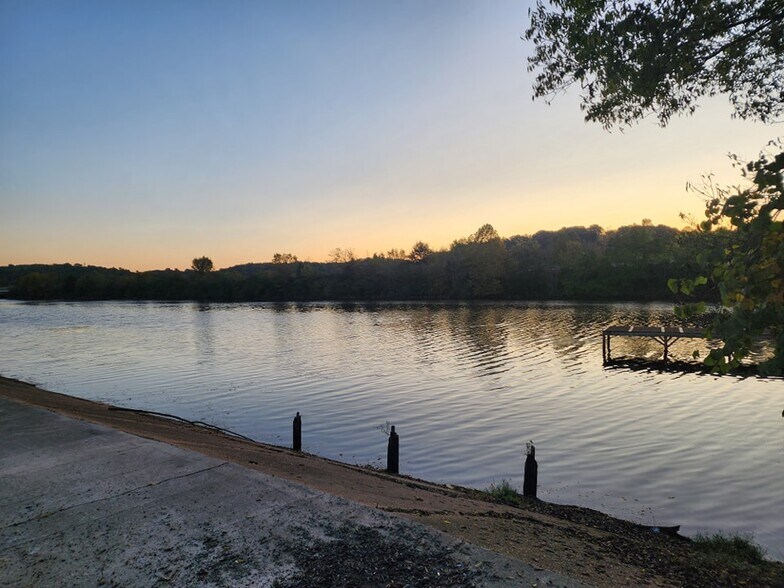More Photos Of 22500 Rhea County Hwy, Spring City Hotel For Sale
