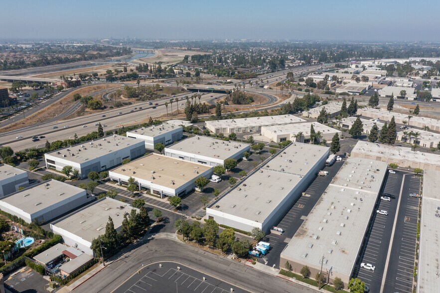 More Photos Of 1025 N Shepard St, Anaheim Warehouse For Sale