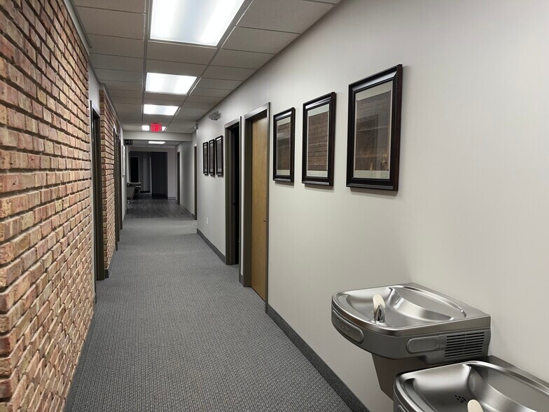 More Photos Of 1221 Byron Rd, Howell Medical For Lease