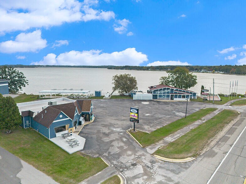 More Photos Of 6319 E M-115, Cadillac Hospitality For Sale