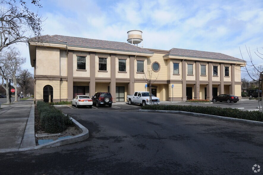 More Photos Of 1600 G St, Modesto Office For Sale