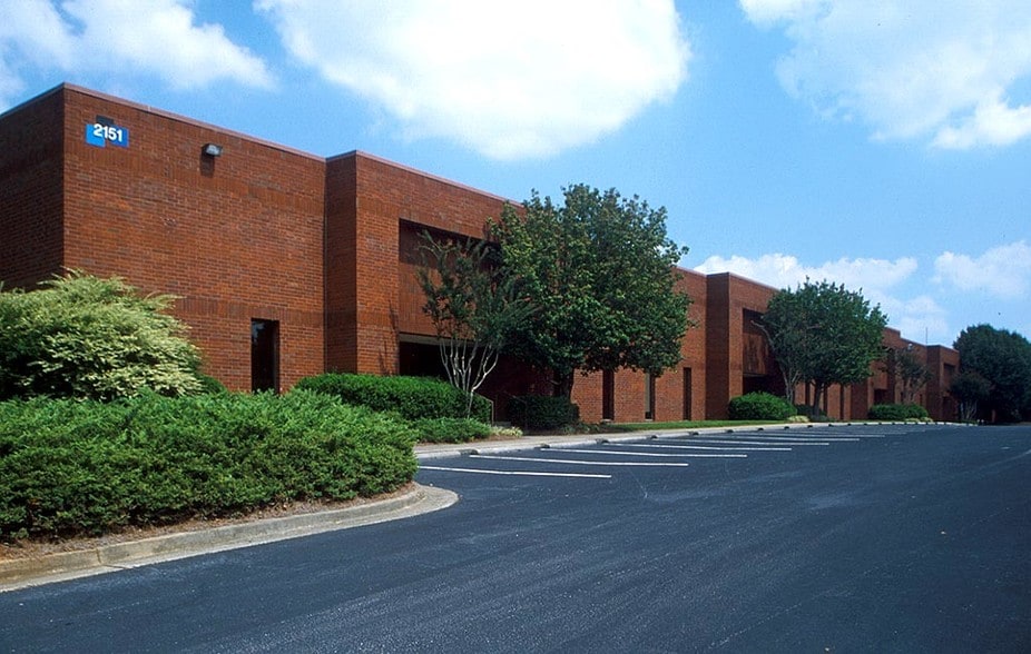 More Photos Of 2151 Northwest Pky, Marietta Warehouse For Lease