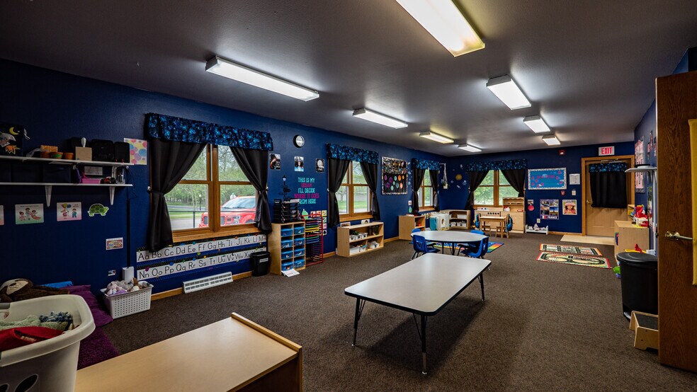More Photos Of 303 S Western Ave, Waupaca Daycare Center For Sale
