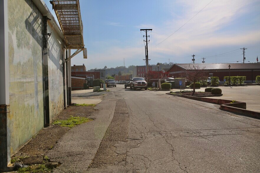 More Photos Of 348 2nd Ave, Gallipolis Storefront Retail Residential For Sale