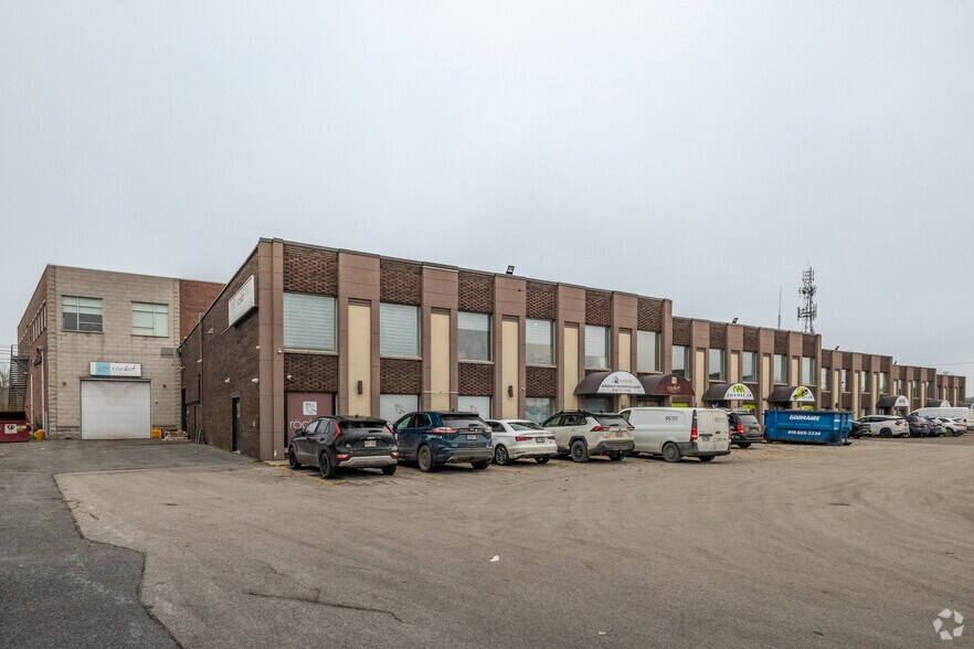 Primary Photo Of 73-81 Rue Jean-Proulx, Gatineau Flex For Sale