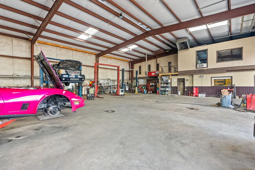 More Photos Of 1801 S Broad Ave, Lanett Auto Repair For Sale