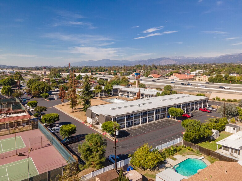 More Photos Of 840 S Indian Hill Blvd, Claremont Hotel For Sale