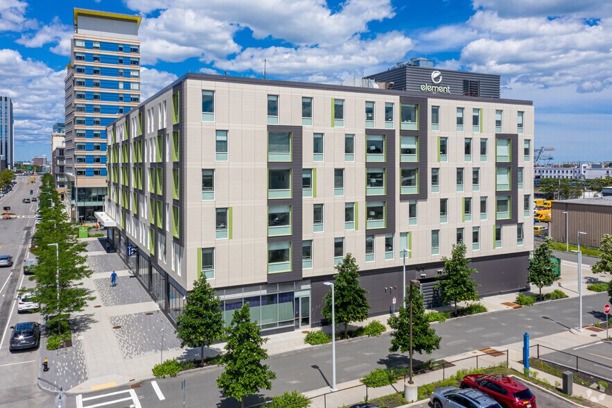 More Photos Of 391-395 D St, Boston Hotel For Lease