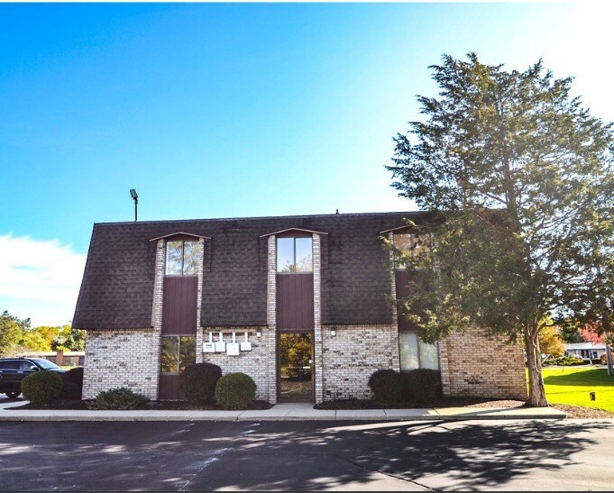 More Photos Of 1050 S Milford Rd, Highland Township Medical For Lease