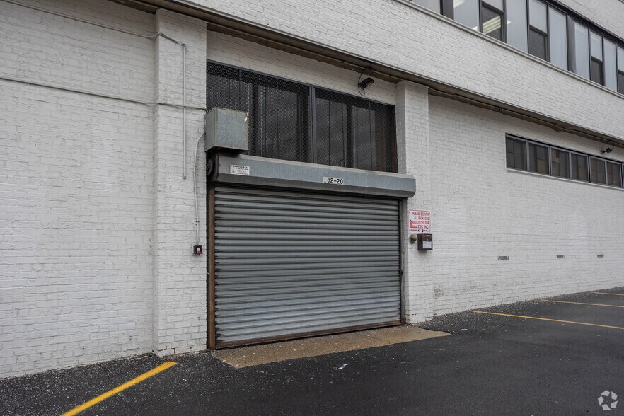 More Photos Of 18220 Liberty Ave, Jamaica Warehouse For Lease