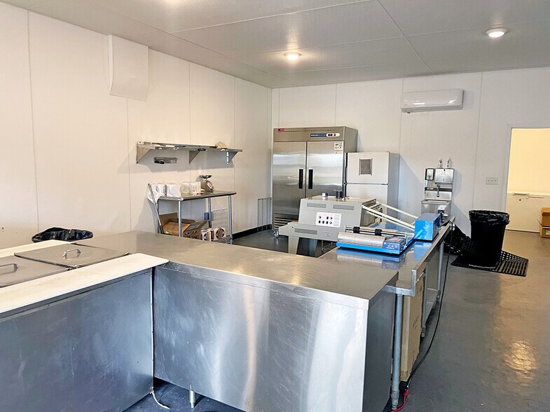 More Photos Of , Litchfield General Retail For Sale