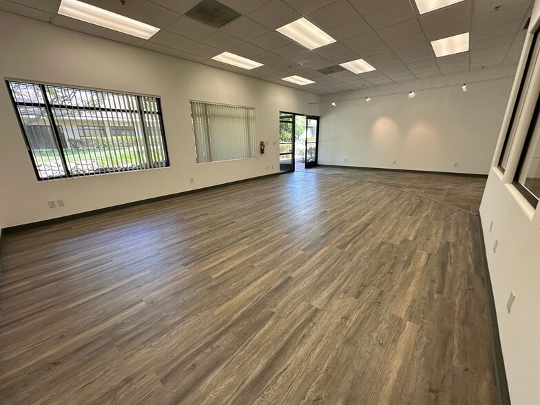 More Photos Of 1216-1220 Suncast Ln, El Dorado Hills Medical For Sale