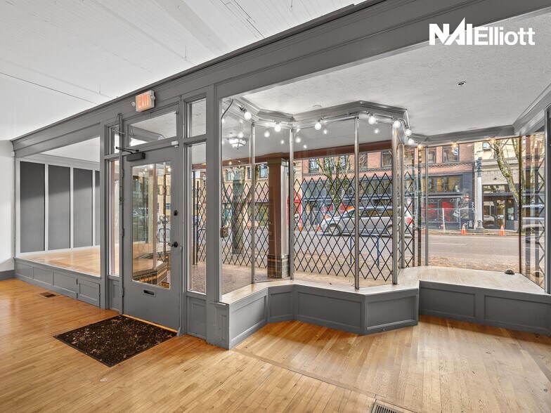 More Photos Of 711-719 SE Grand Ave, Portland Office For Sale