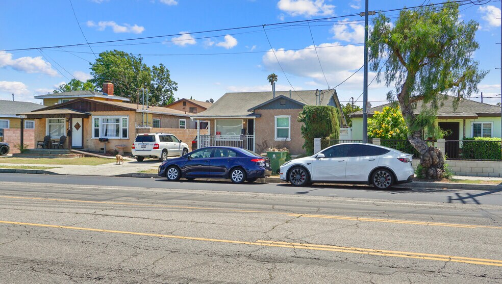 More Photos Of 1546 W 223rd St, Torrance Multifamily For Sale