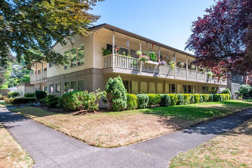 Primary Photo Of 1951 Louisiana St, Longview Apartments For Sale