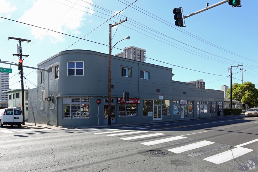 More Photos Of 841-847 McCully St, Honolulu Freestanding For Lease