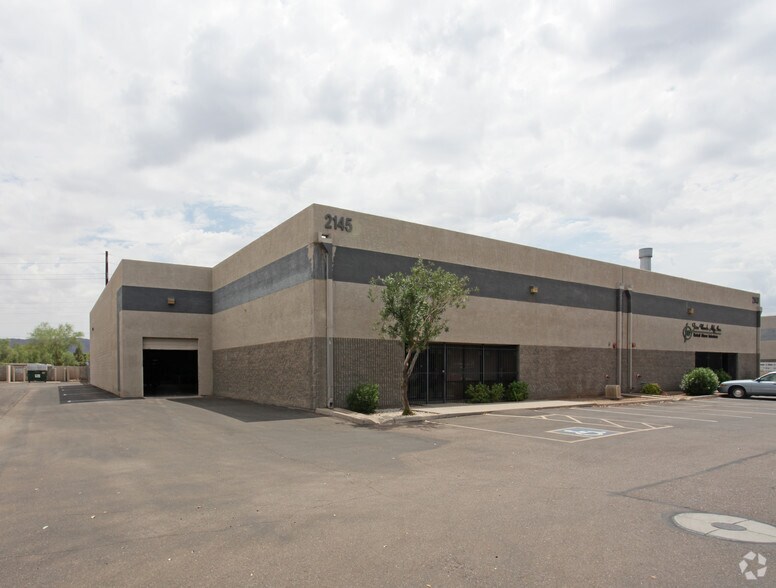 More Photos Of 2145-2153 E Jones Ave, Phoenix Warehouse For Lease