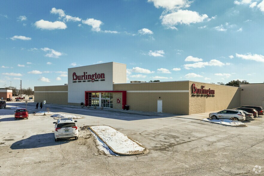 More Photos Of 5033 Monroe St, Toledo General Retail For Sale