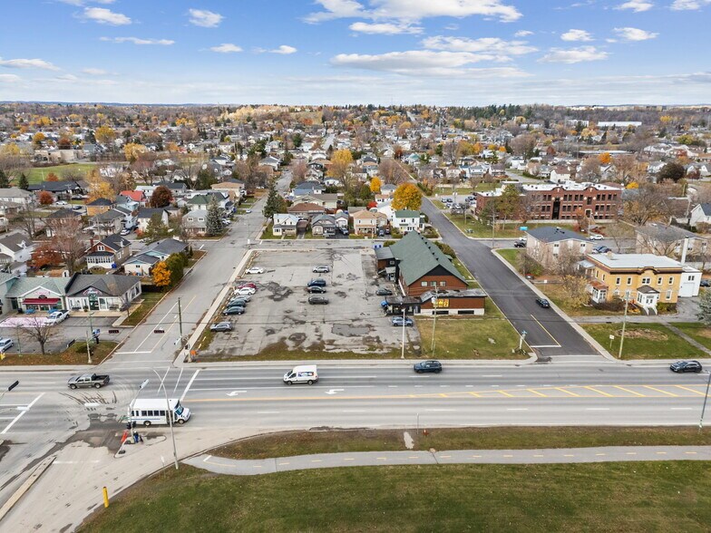 More Photos Of 195 Boul Maloney O, Gatineau Lodge Meeting Hall For Lease