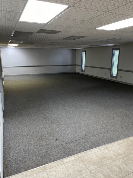 More Photos Of 2017 Independence Blvd, Virginia Beach Freestanding For Sale