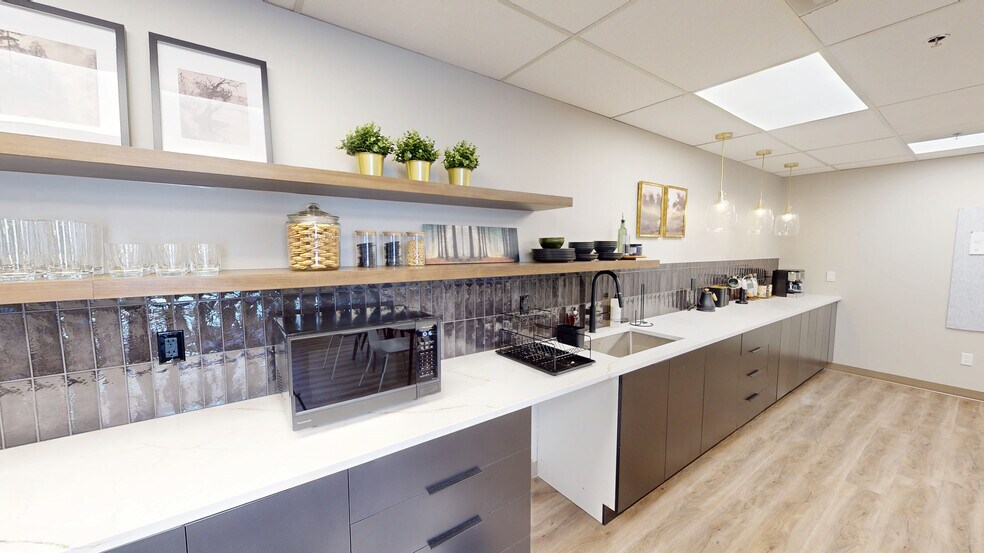 More Photos Of 275 Slater St, Ottawa Office For Lease