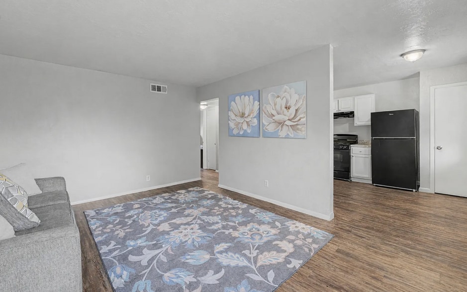 More Photos Of 6330 E 7th St, Tulsa Apartments For Sale