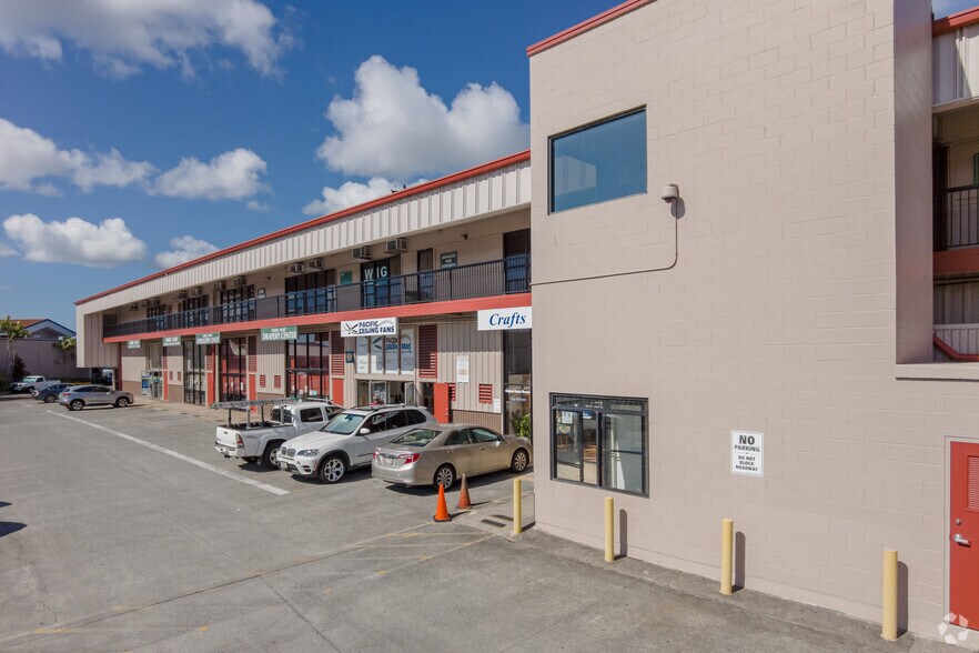 More Photos Of 98-023 Hekaha St, Aiea Warehouse For Lease