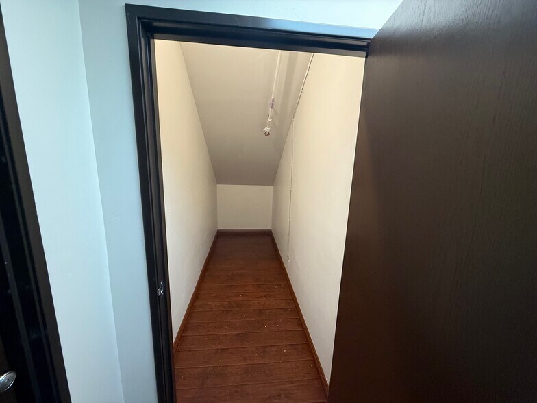 More Photos Of 28041 Smyth Dr, Valencia Light Manufacturing For Lease