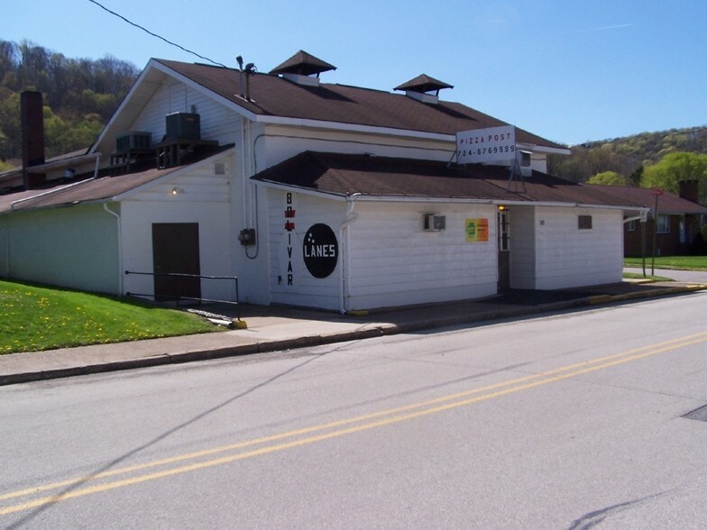 Primary Photo Of 527 Market St, Bolivar Bowling Alley For Sale