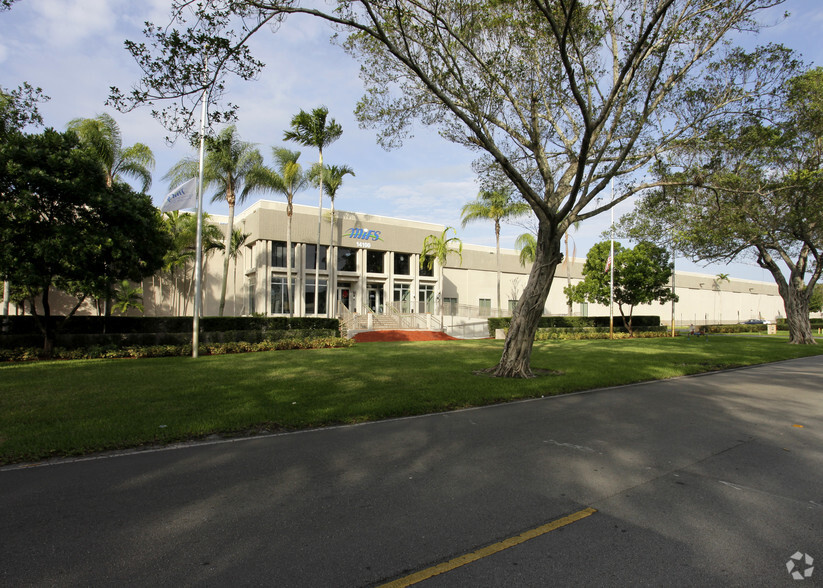 Primary Photo Of 14100 NW 60th Ave, Miami Lakes Warehouse For Lease