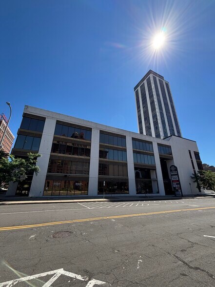 More Photos Of 456 Fulton St, Peoria Office For Sale