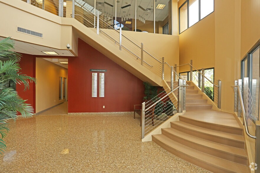 More Photos Of 5010 E Warner Rd, Phoenix Office For Lease