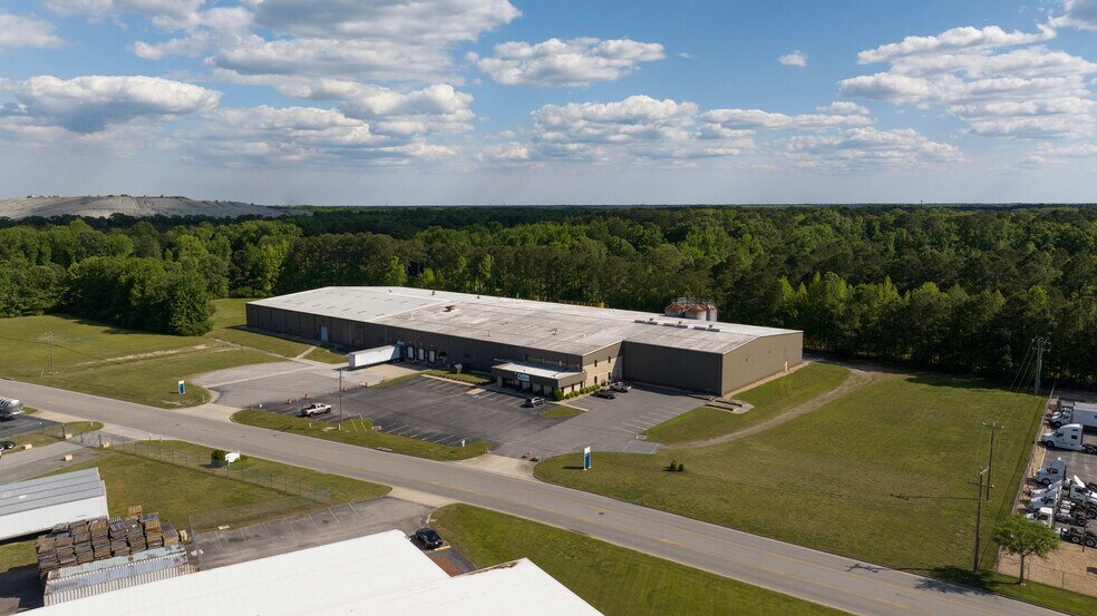 Primary Photo Of 1401 Progress Rd, Suffolk Manufacturing For Lease