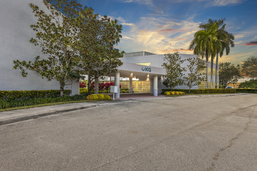 Primary Photo Of 1455 N Park Dr, Weston Office For Lease