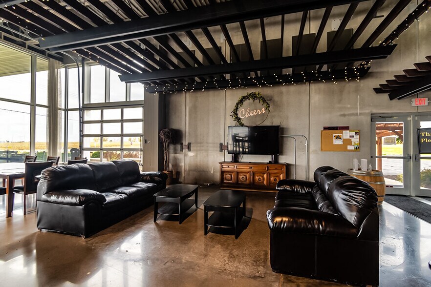 More Photos Of 600 Kenseth Way, Cambridge Lodge Meeting Hall For Sale