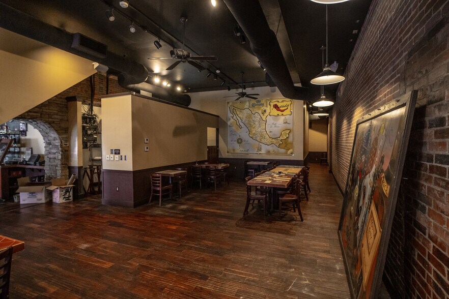 More Photos Of 406 South Ave, Springfield Storefront Retail Office For Lease