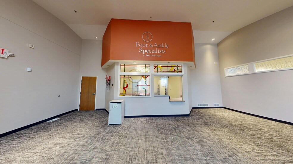 More Photos Of 1195 Wilson Ave NW, Grand Rapids Medical For Sale