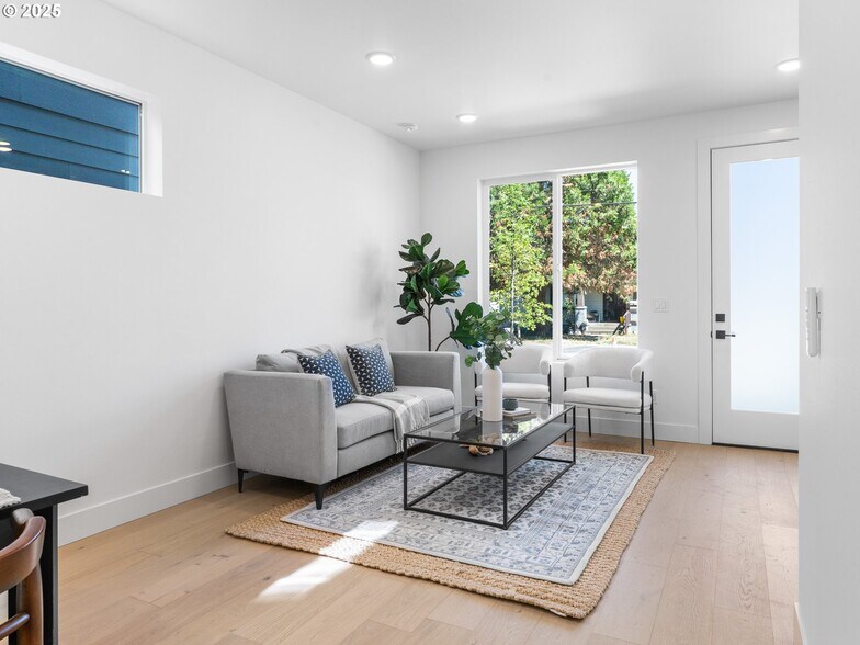 More Photos Of 4380 NE Going St, Portland Multifamily For Sale