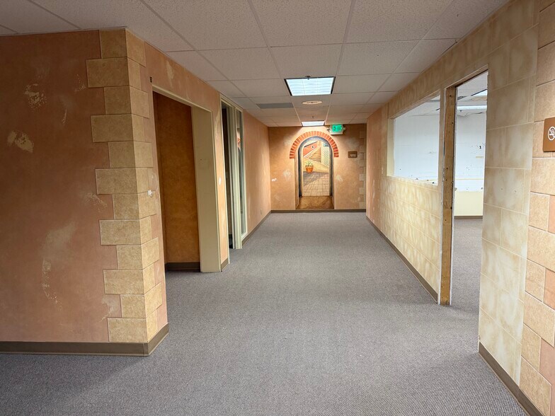 More Photos Of 3102 Colby Ave, Everett Medical For Lease