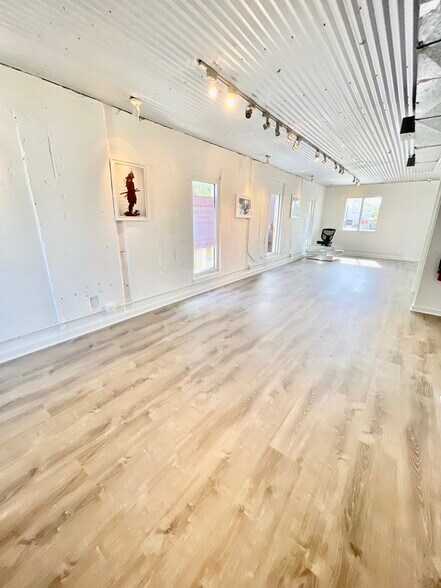 More Photos Of 504 E Atlantic Ave, Delray Beach Storefront Retail Office For Sale
